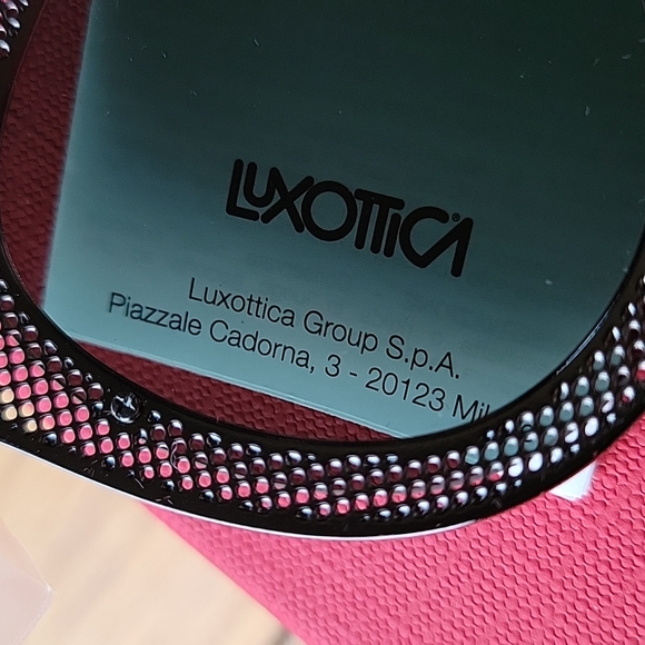 MIB Valentino Rockstud Aviator Cat Eye Sunglasses. Gun Metal & Green. W/Case ETC - Picture 6 of 8